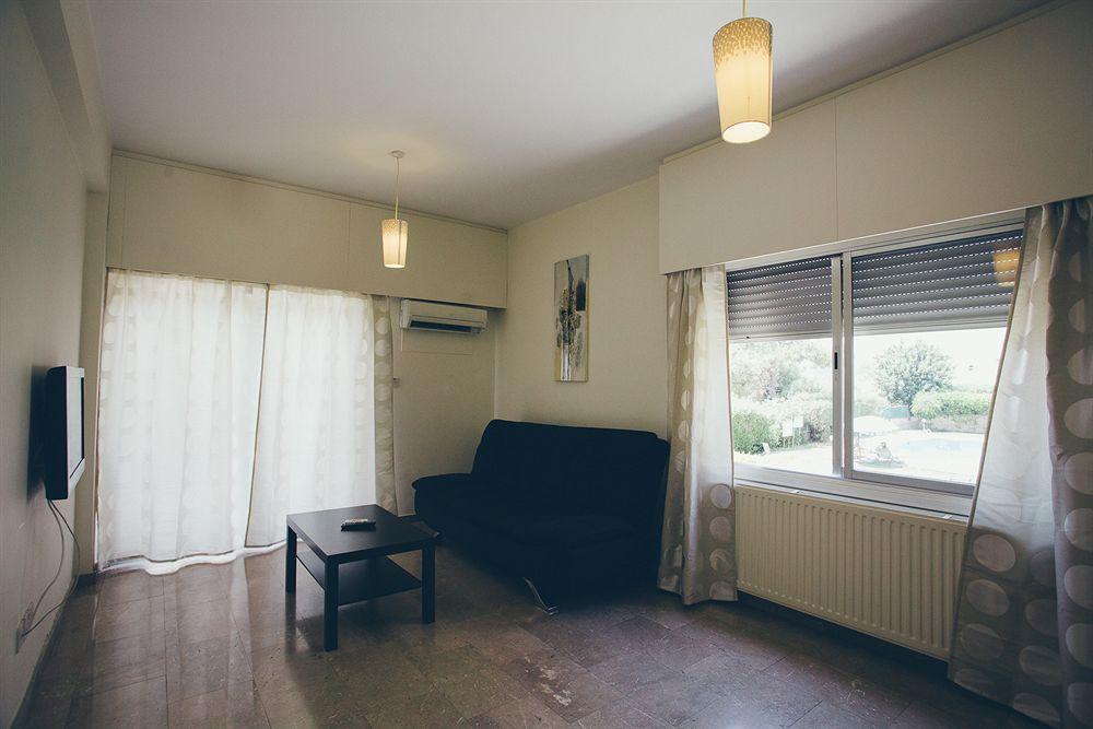 Vega Apartments Limassol Luaran gambar