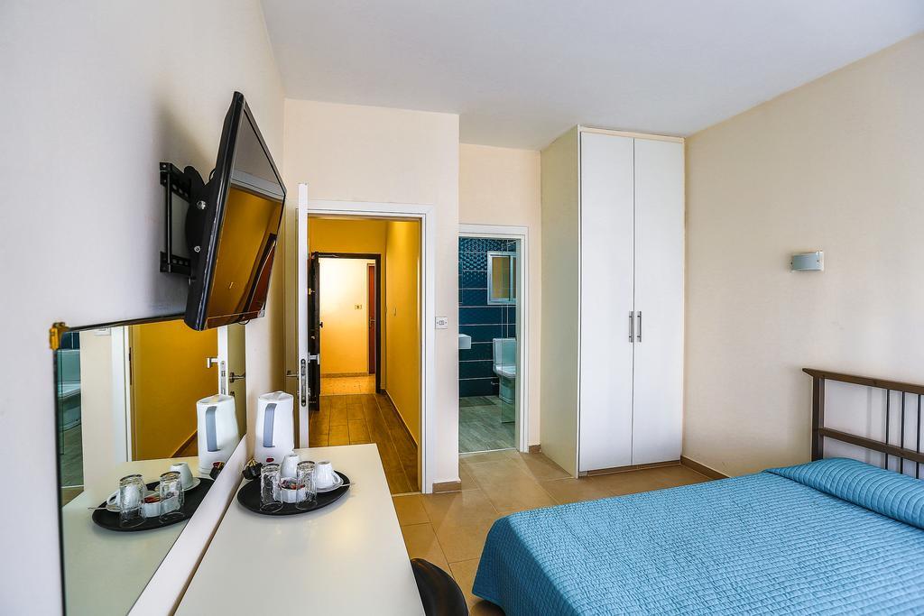 Vega Apartments Limassol Luaran gambar