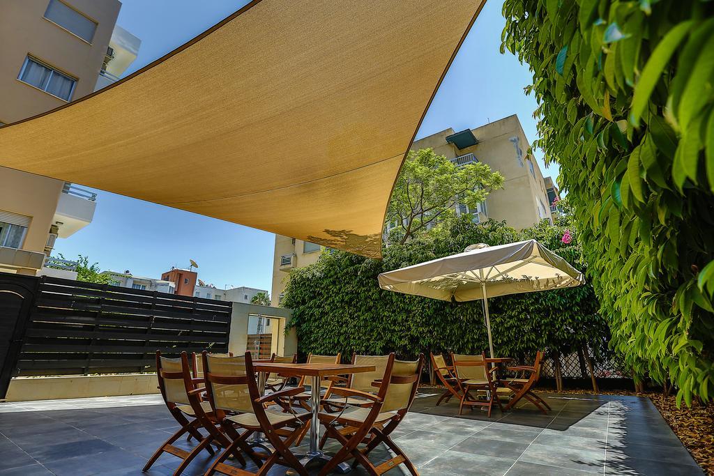 Vega Apartments Limassol Luaran gambar