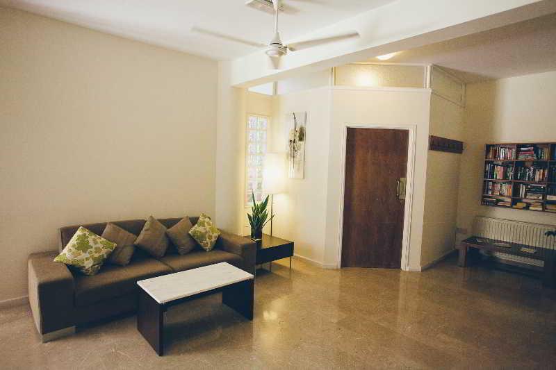 Vega Apartments Limassol Luaran gambar