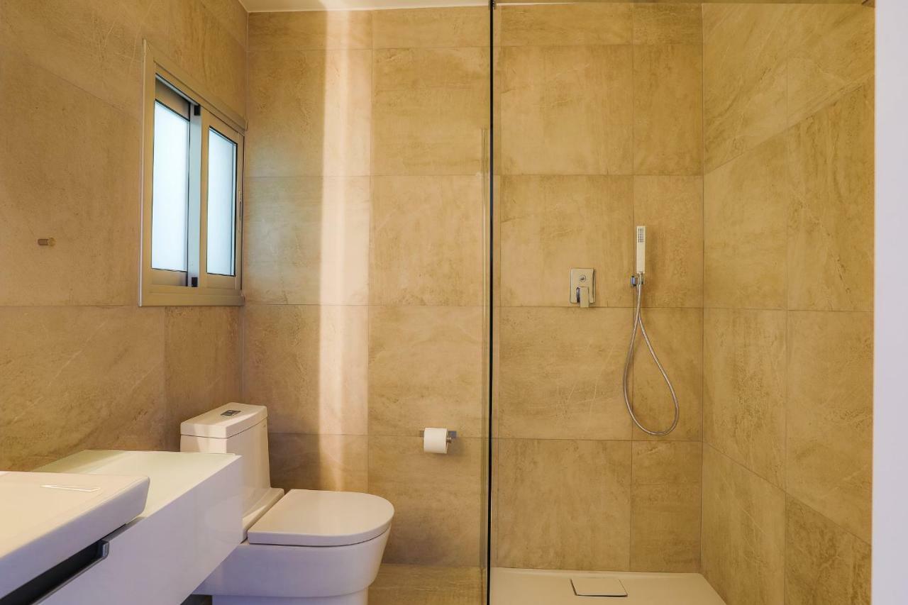 Vega Apartments Limassol Luaran gambar