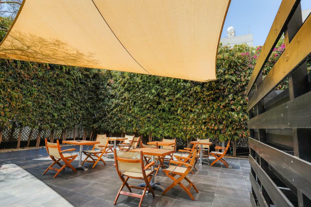 Vega Apartments Limassol Luaran gambar