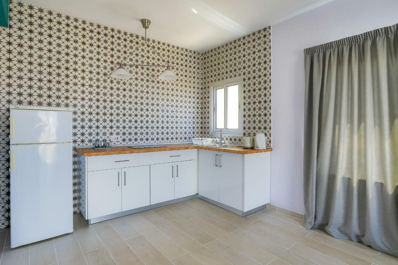 Vega Apartments Limassol Luaran gambar